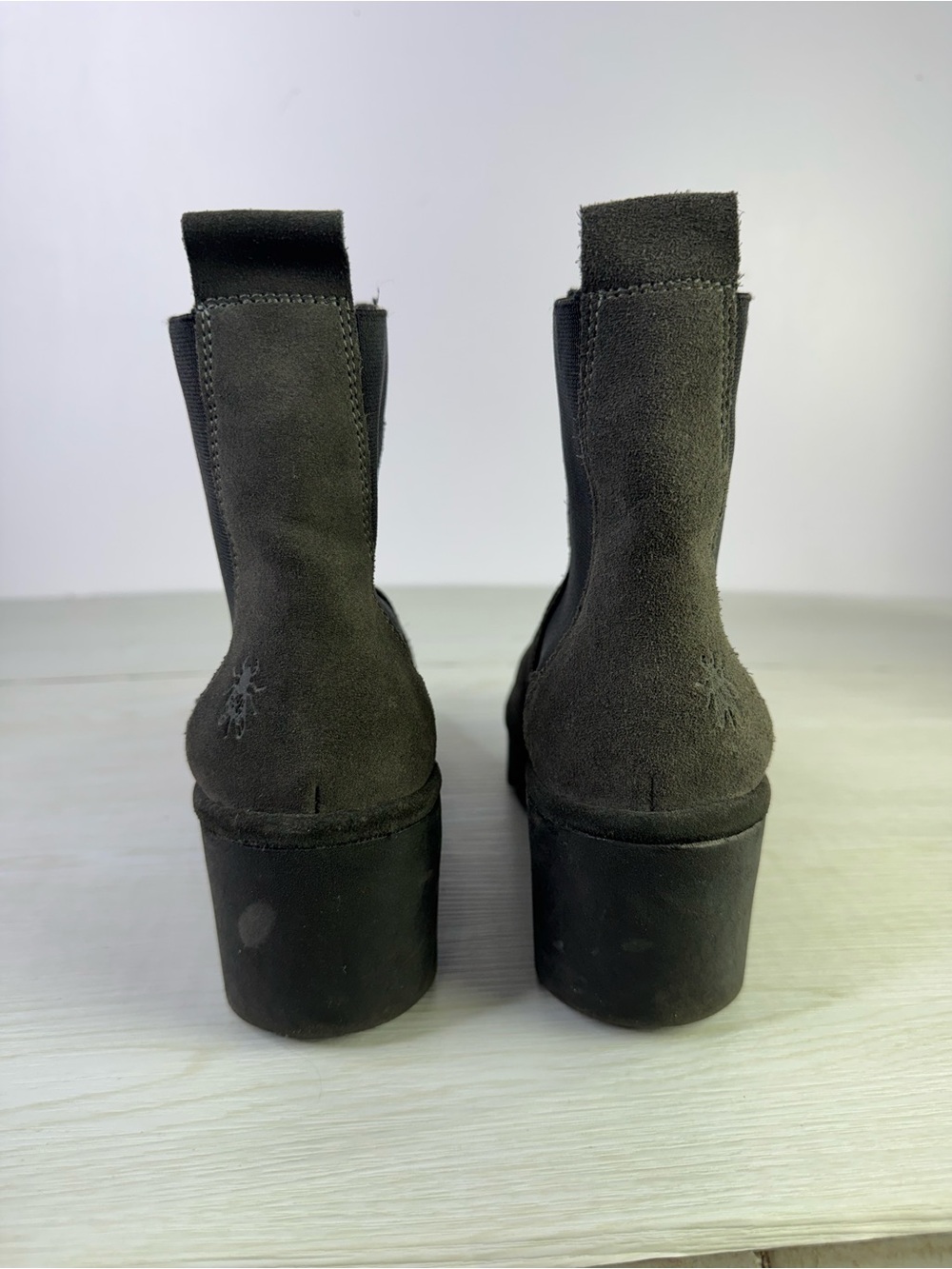 Fly London Bagu gray black suede Chelsea boots size 37 - Picture 3 of 10
